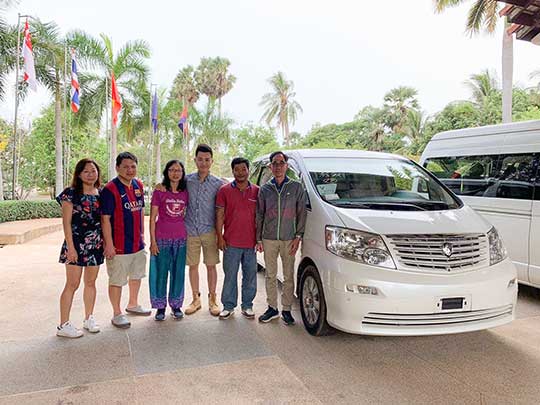 cambodia-taxi-driver-tour